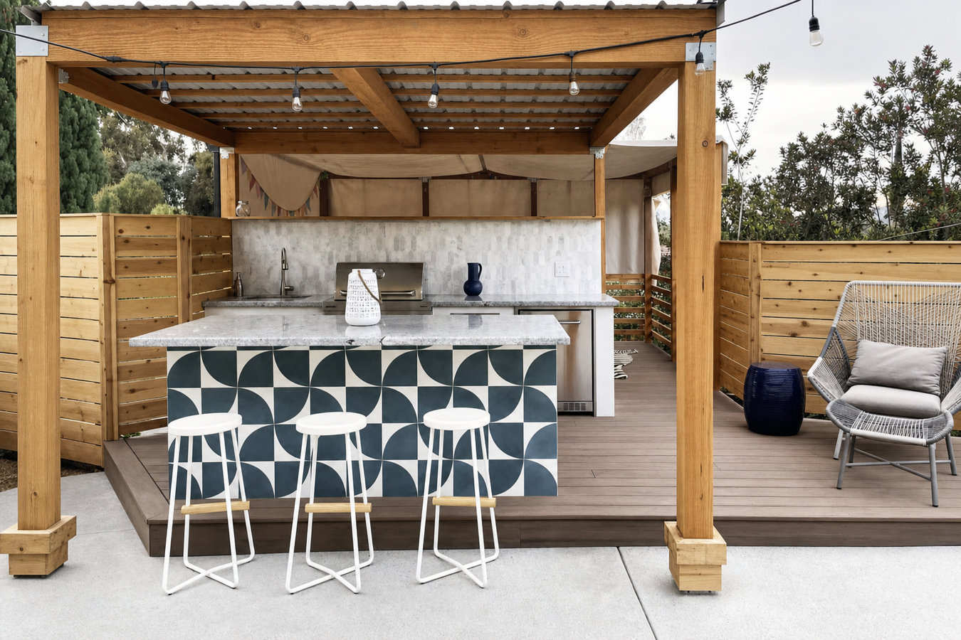Outdoor kitchen decks